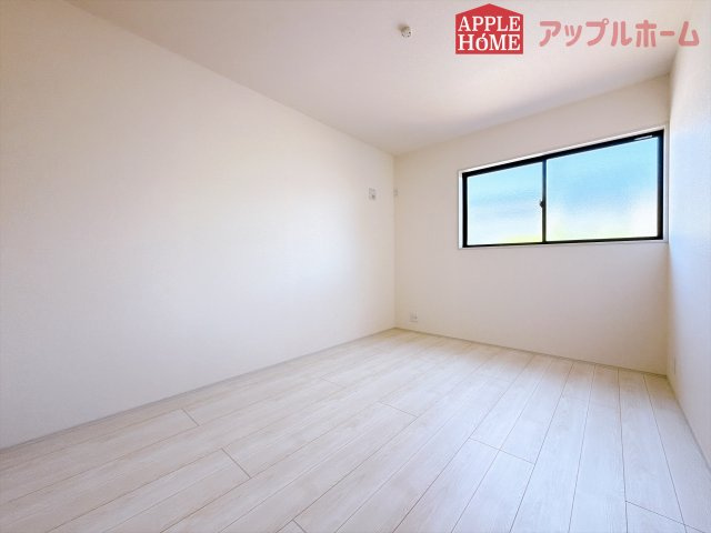 [新築住宅] 熊谷市肥塚 第3 全3棟の洋室|居室は全室収納あり！たっぷりある収納活用でお部屋もキレイを保てます♪