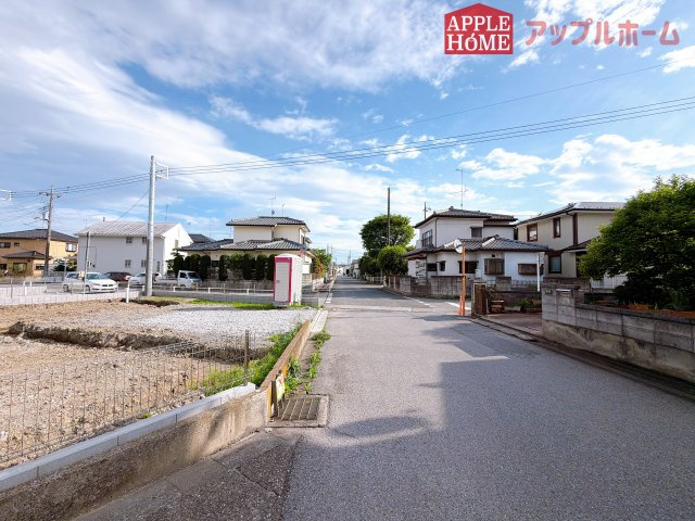 [新築住宅] 熊谷市肥塚 第3 全3棟の前面道路含む現地写真