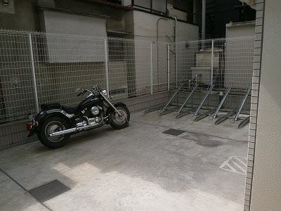 AZEST 本所吾妻橋の駐車場|駐輪場