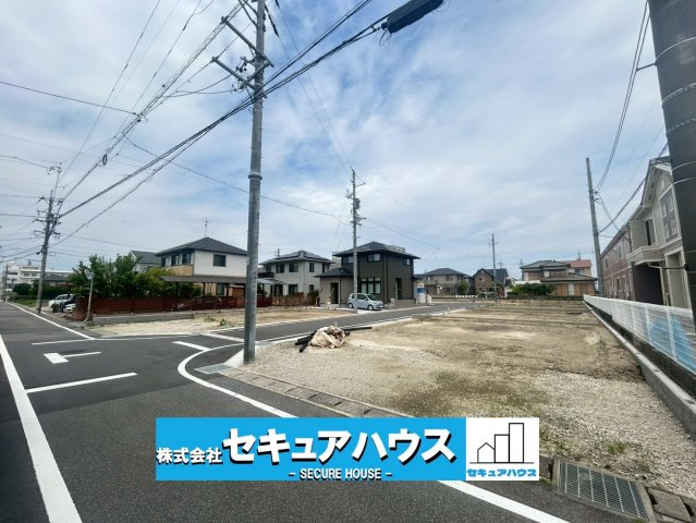 【同施工物件ご案内可能】刈谷市井ケ谷町井田　全4棟の外観|【現地外観写真】
◆未完成物件のため、同施工物件ご案内可能！！！
◆駐車2台可能！オプション工事でカーポート設置などいかがでしょうか。その他にも、フェンスなどの「オプション工事」もご提案いたします♪　