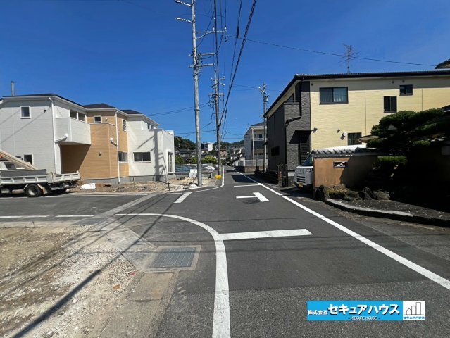 【本日ご案内可能】刈谷市井ケ谷町井田　全4棟の前面道路含む現地写真|事前予約にて現地ご見学いただけます！お気軽にお問い合わせください♪
■株式会社　セキュアハウス■
住宅ローンに強く、知識、経験豊富なスタッフ在籍
お客様に寄り添い、ご成約後もサポート致します。　　　　