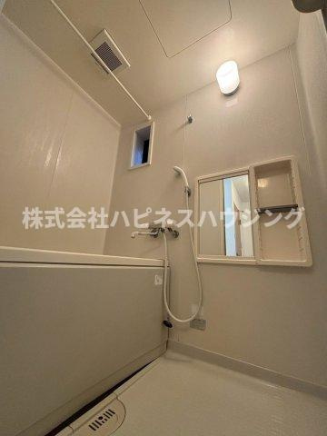 ルミエールEAST C棟の浴室