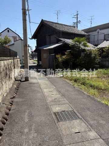 ６６８７０　瑞穂市別府土地の前面道路含む現地写真