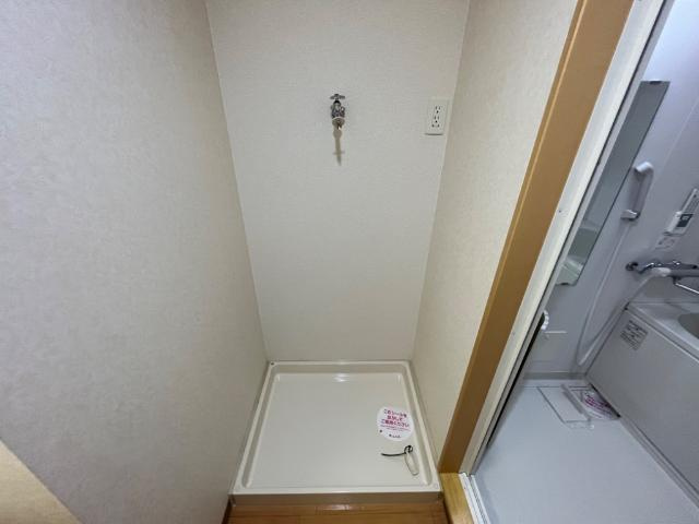 WindsorCastle夜須Ⅲ番館のその他|洗濯機置場