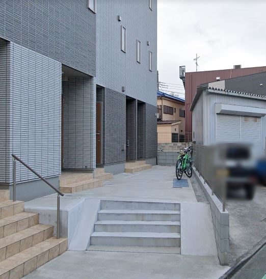 【エントランス】 | ポンテ・ネロ | お洒落な建物デザイン♪