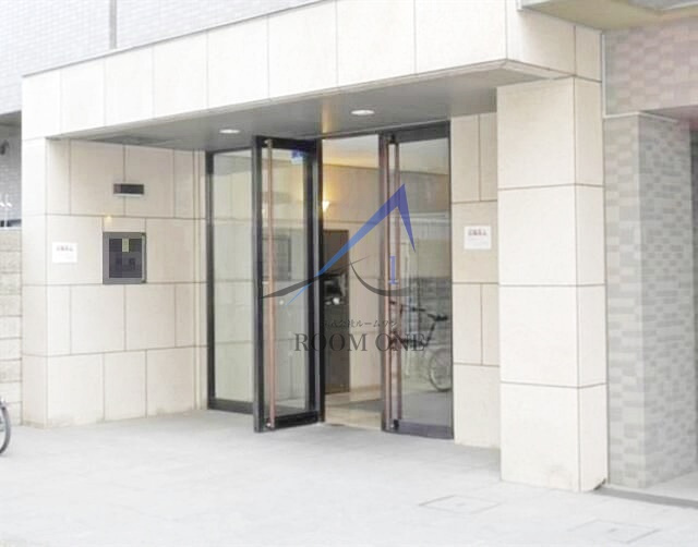 ルーブル学芸大学六番館のエントランス|エントランスです。