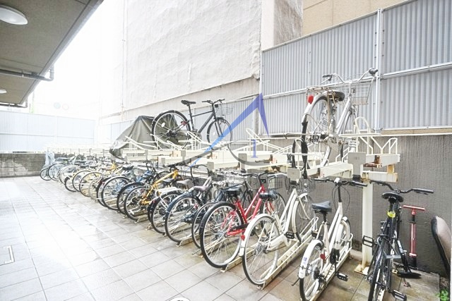 ルーブル学芸大学六番館