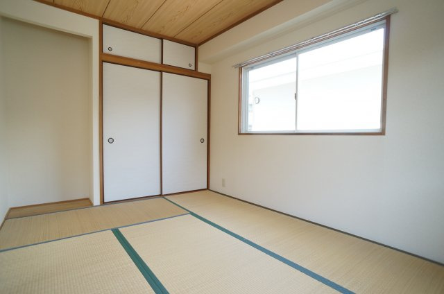アメニティマンションⅢの和室|参考、同建物・反転間取りの号室