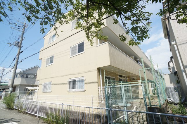 アメニティマンションⅢの外観