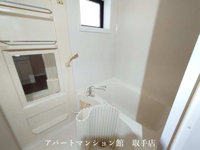 アネックス戸頭Aの浴室