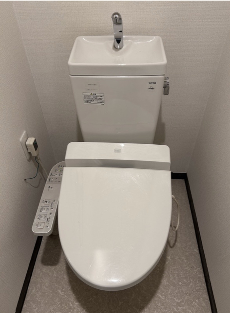 Verona信濃町Lussoのトイレ