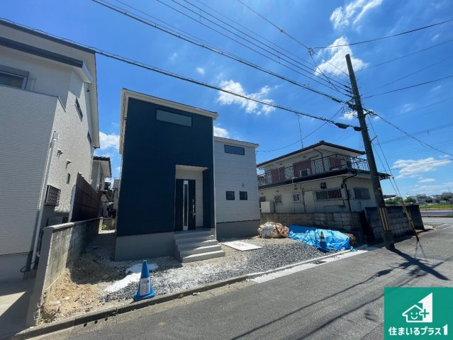 ★宇治市伊勢田町名木　新築一戸建ての前面道路含む現地写真|周辺は落ち着いた街並みの住宅地！子育てがしやすい住環境です！まだ未完成ですが、現地でしかわからない事もございます。是非一度ご覧ください。