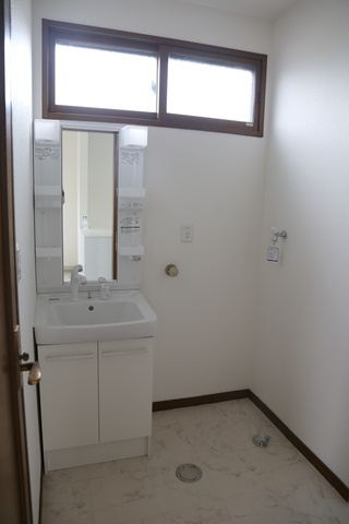紫波郡矢巾町大字白沢第3地割8-20