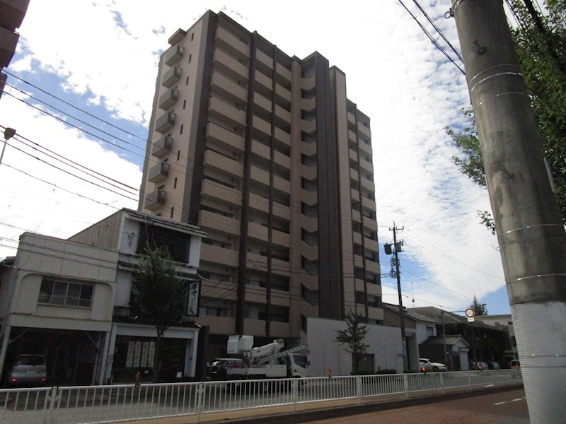 茶屋ヶ坂ライズの外観