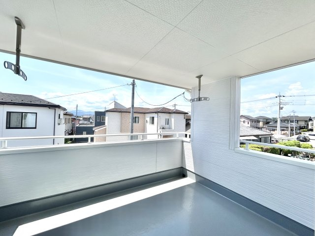 【新築戸建】第2高崎市倉賀野町　のバルコニー|■バルコニー（1号棟）｜プライバシーが守られたインナーバルコニーは、くつろぎの空間としても、アウトドアの空間としても活躍をしてくれます。