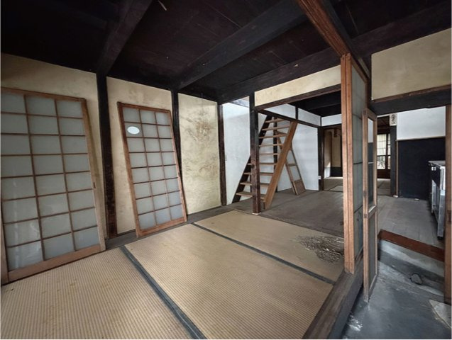 大菊町の和室