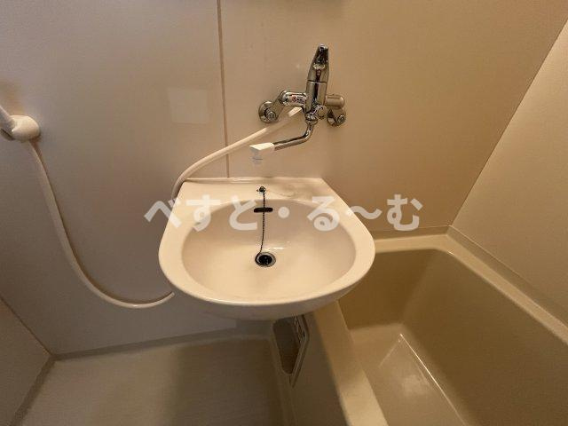 クローバーズマンションの洗面所