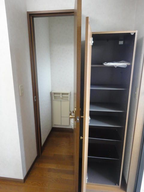 アヴニールＹ・Ｋの玄関