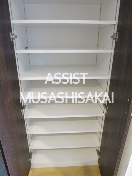 ＭＡＸＩＶ武蔵小金井（マキシヴムサシコガネイ）の玄関|写真：設備同仕様の別号室です