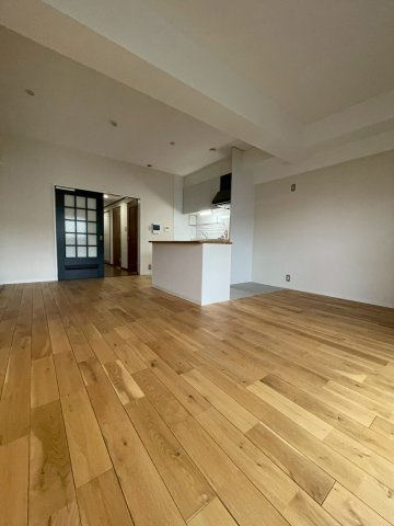 大阪市港区築港２丁目の賃貸マンションの居間・リビング