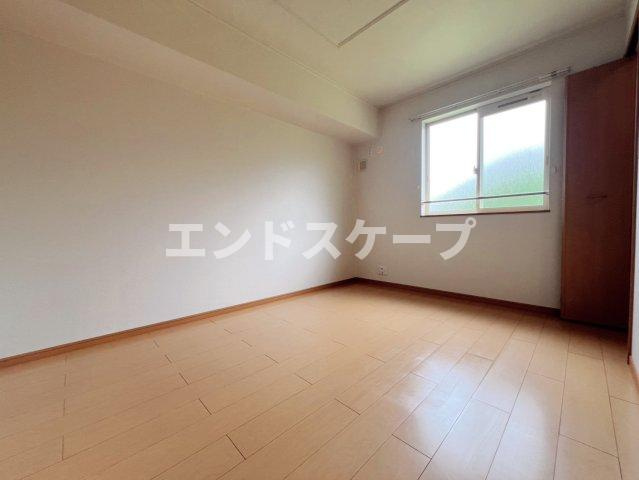 ヴァローレの洋室|高崎、前橋のお部屋探しはエンドスケープまで！お客様の理想お聞かせ下さい♪