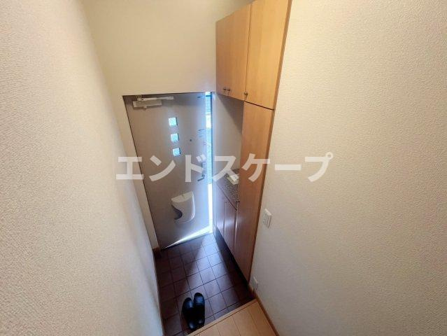 ヴァローレの玄関|高崎、前橋のお部屋探しはエンドスケープまで！お客様の理想お聞かせ下さい♪