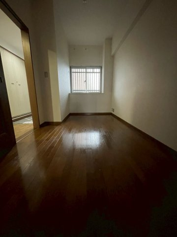 コーシャハイツ港の洋室