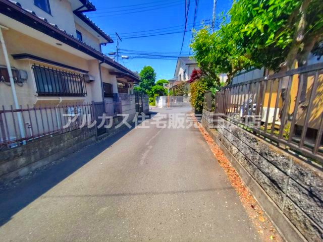 中央線 武蔵小金井駅 17分 新築戸建 小金井市前原町4丁目の前面道路含む現地写真