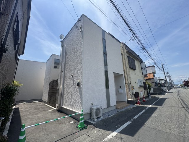 高崎市飯塚町　中古住宅の外観
