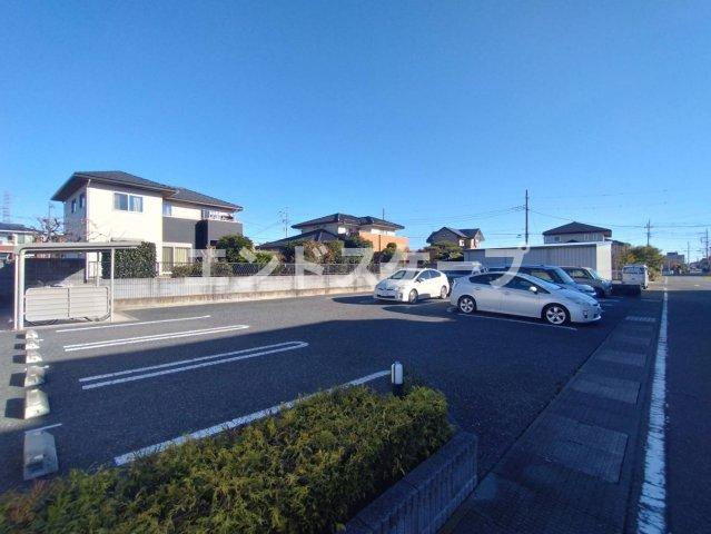セレノの駐車場|高崎、前橋のお部屋探しはエンドスケープまで！お客様の理想お聞かせ下さい♪