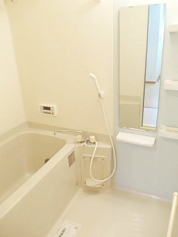 フラワープレイスＫ　Ⅰの浴室|日々の疲れを癒すお風呂付です