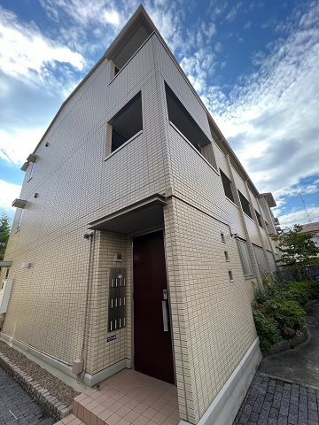 尼崎市大庄西町１丁目のアパートの外観|おしゃれな外観です