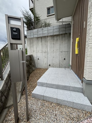 新築戸建貸家　30号のエントランス