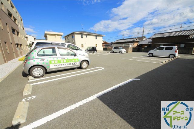 メゾン・ド・リアンⅢの駐車場