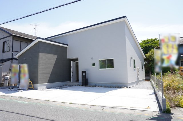 越谷市中島1丁目 新築分譲住宅の外観