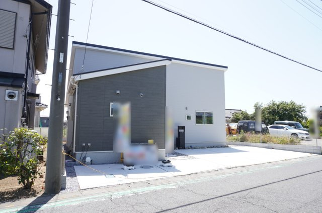 越谷市中島1丁目 新築分譲住宅の外観