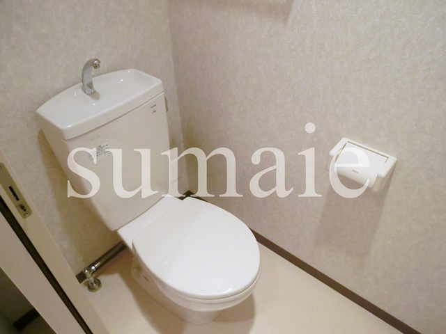 リリックコートコスモスのトイレ|バス・トイレ別です。