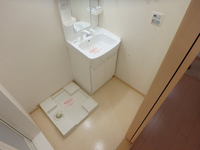 【設備】 | エンブレイス | 室内洗濯機置場