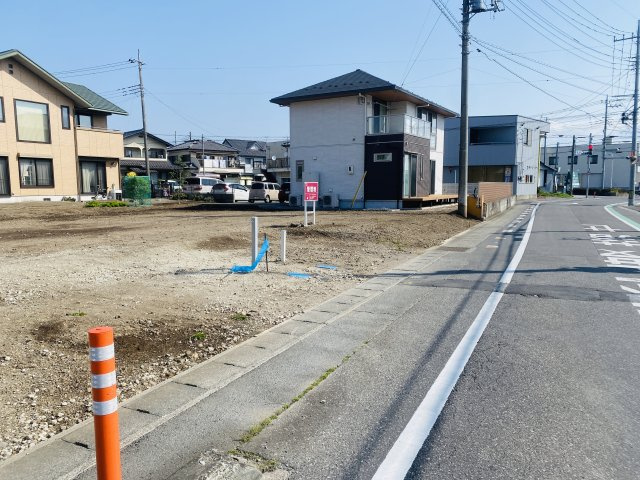 高崎市足門町　土地　1号地の前面道路含む現地写真|南東側　前面道路幅員　約6.5ｍ