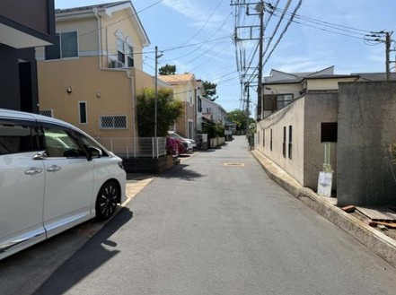 【前面道路含む現地写真】 | 茅ヶ崎市十間坂リフォーム戸建て