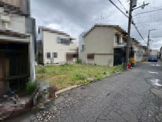 【前面道路含む現地写真】 | JR阪和線「信太山」駅まで徒歩約４分！毎日の通勤・通学に便利ですね♪