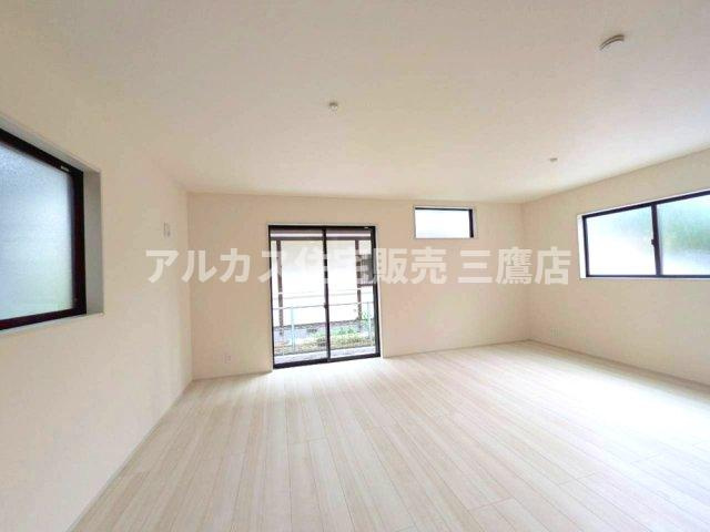 国分寺線 鷹の台駅 バス15分 新築戸建 国分寺市北町4丁目の居間・リビング