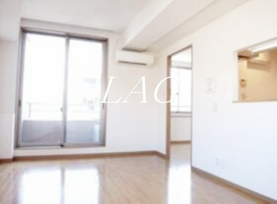 【居間・リビング】 | カーサ・アカマ | 洋室のお部屋です。