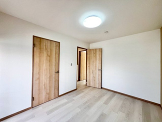 【洋室】 | 南花田町　中古戸建