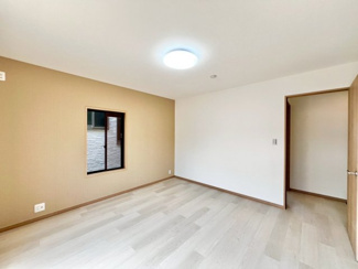 【洋室】 | 南花田町　中古戸建
