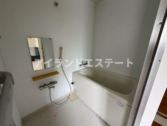 駒沢5丁目平屋　バストイレ別　通風良好　の浴室