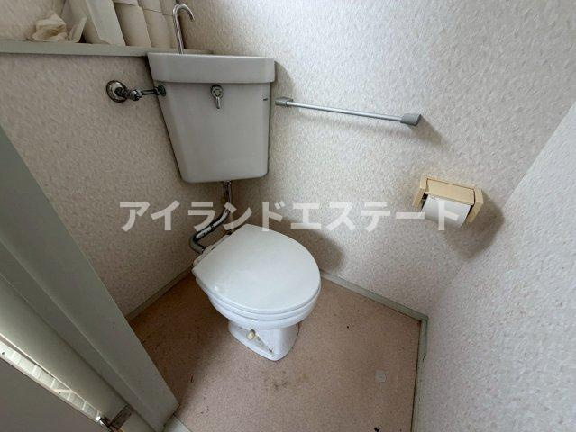 駒沢5丁目平屋　バストイレ別　通風良好　のトイレ