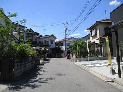 廿日市市六本松２丁目の前面道路含む現地写真