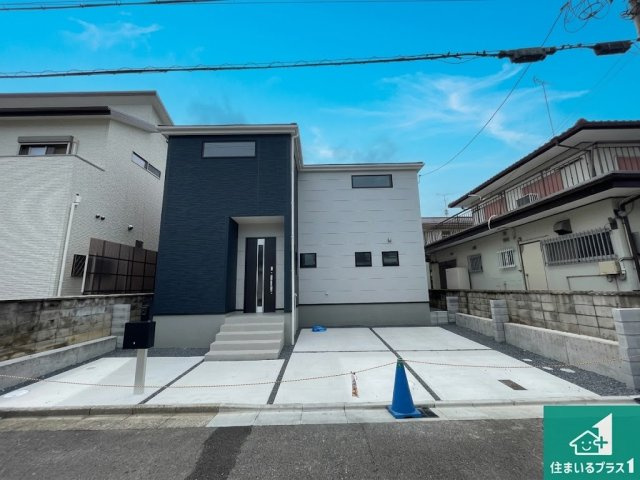 宇治市伊勢田町名木　新築一戸建ての外観|お客様に長く安心して住んでいだだける事にこだわった家づくり！住んでからのアフターサービスにもしっかりと取り組んでいます！