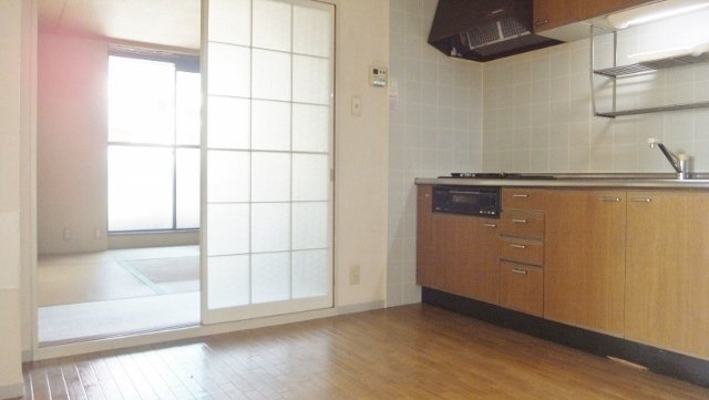 グランシャリオ船橋の居間・リビング|各部屋に収納あり
